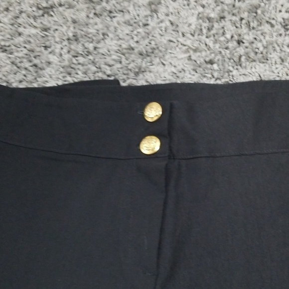 Black Bermuda Shorts - Picture 6 of 7